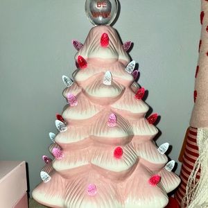 Miss Valentines ceramic tree